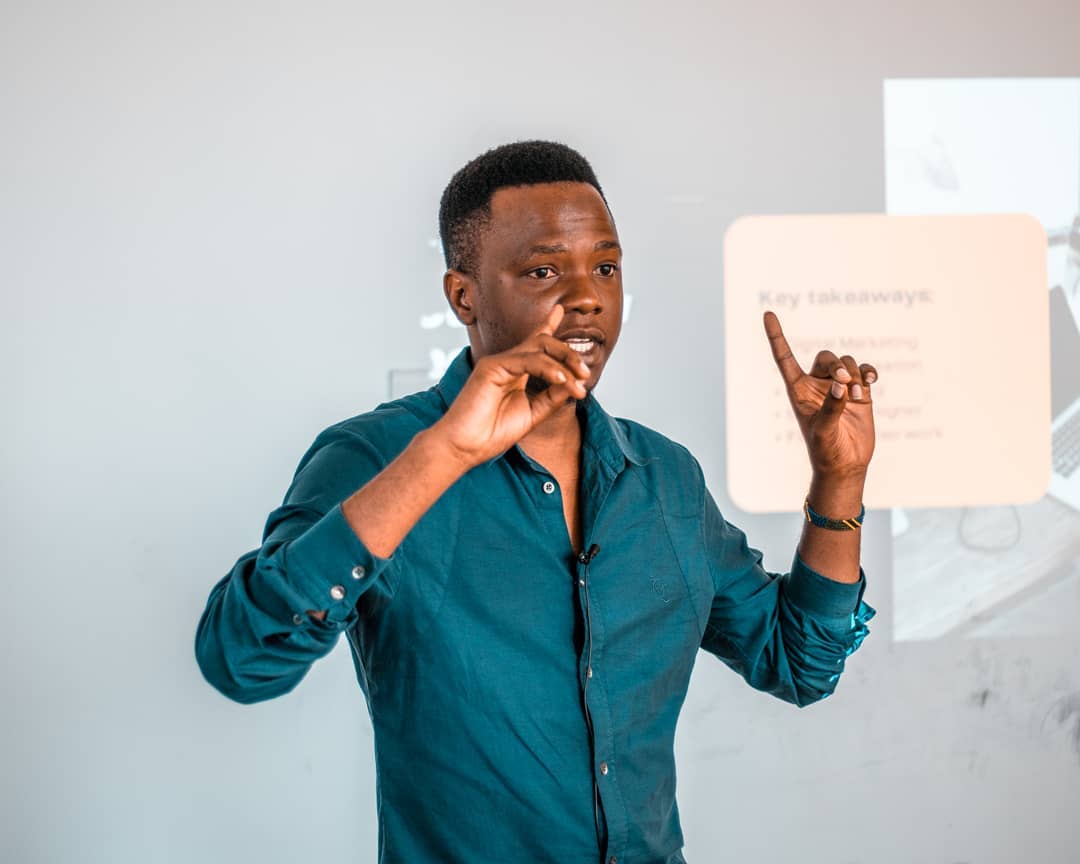 Leonce  Komba